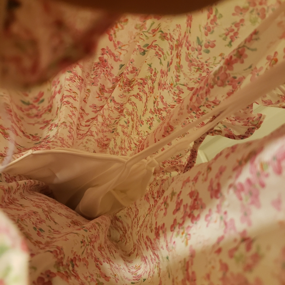 Emma & Michele Floral Maxi Dress - Picture 4 of 5